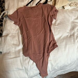 Skims t shirt body suit in rose clay